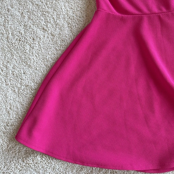 Dress - Picture 3 of 5